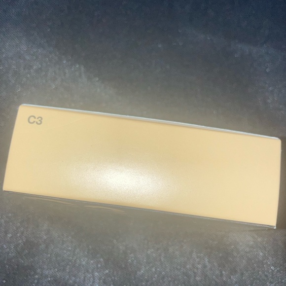 x1 MAC C3 STUDIO FIX POWDER PLUS FOUNDATION BRAND NEW BOXED - Picture 5 of 12